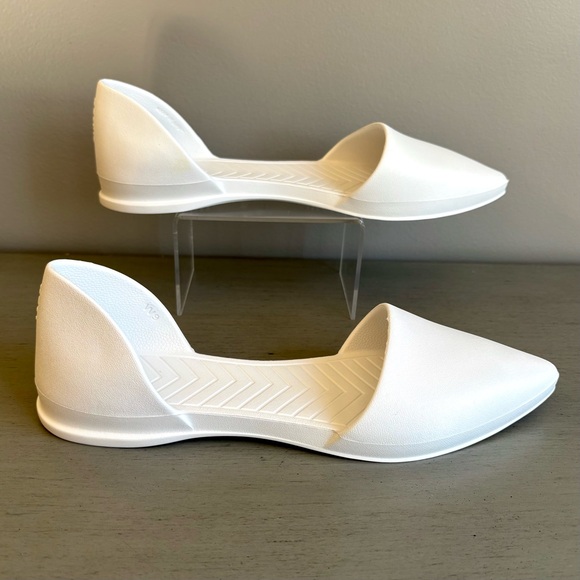 Native Audrey Shell White D-Orsays Women 9 Pointed Toe Flats Shoes Business - Picture 9 of 14